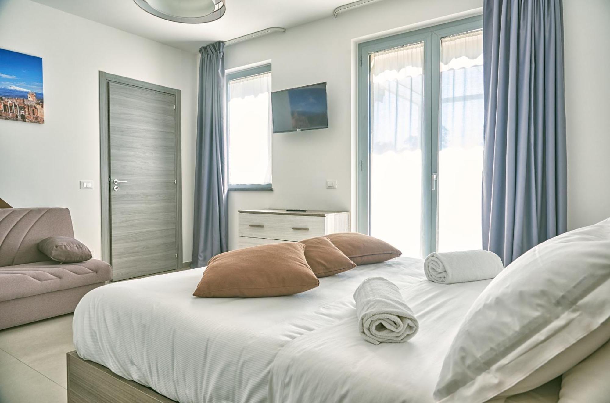 Aparthotel Il Casale Di Monacella Santa Venerina Zewnętrze zdjęcie